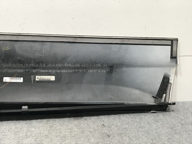 ハリアー 80系/MXUA80/MXUA85/AXUH80/AXUH85 純正 左フロントドア サイドパネル リテーナー付 D2611-63110 D2611-63110-A0 070(134621)