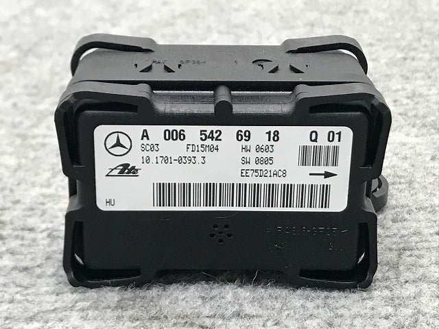 新品!CLKクラス/SLKクラス/Cクラス C209/R171/W203 純正  ヨーレートセンサー A 006 542 69 18 A0065426918 メルセデスベンツ(134636)