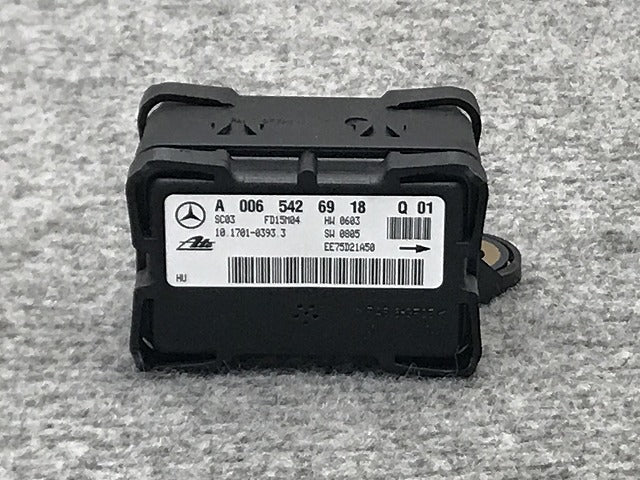 新品!CLKクラス/SLKクラス/Cクラス C209/R171/W203 純正  ヨーレートセンサー A 006 542 69 18 A0065426918 メルセデスベンツ(134637)