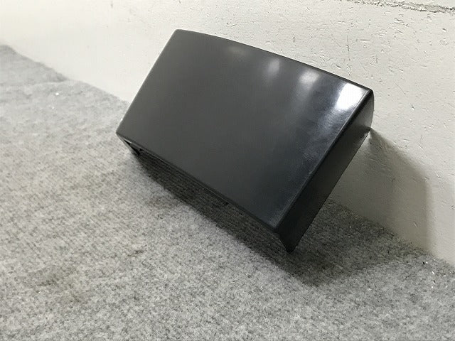 新品!XC90 CB系 純正 前期 左 リア テール 下 ガーニッシュ/フィラーパネル 8620819 39979839 未塗装 ボルボ(134649)