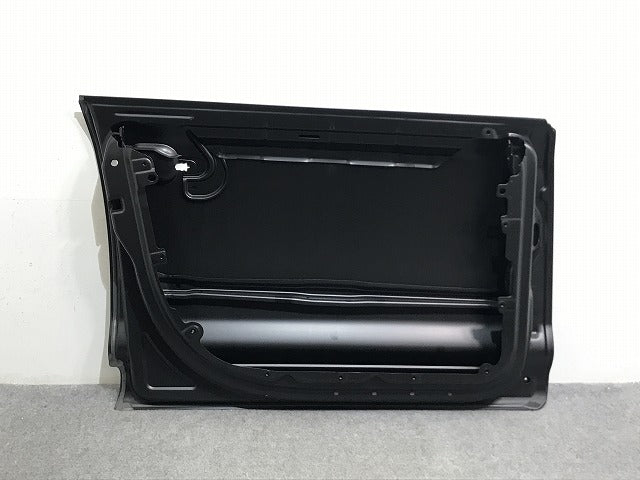 新品!トゥアレグ 7L系 純正 左 フロント ドア 831111B 7L0831055L 未塗装 フォルクスワーゲン(134671)