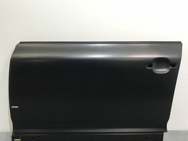 新品!トゥアレグ 7L系 純正 左 フロント ドア 831111B 7L0831055L 未塗装 フォルクスワーゲン(134672)