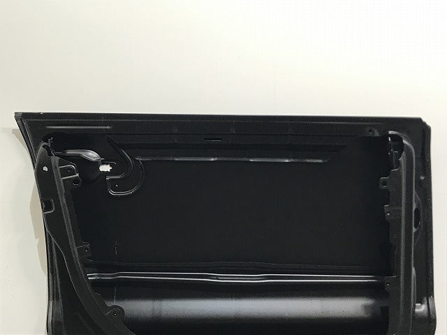 新品!トゥアレグ 7L系 純正 左 フロント ドア 831111B 7L0831055L 未塗装 フォルクスワーゲン(134672)