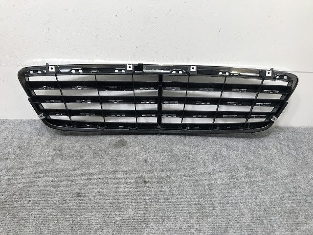 新品!Cクラス W203 純正 フロント グリル/ラジエーターグリル A 2038800223 20388002237246 メッキ メルセデスベンツ(134677)