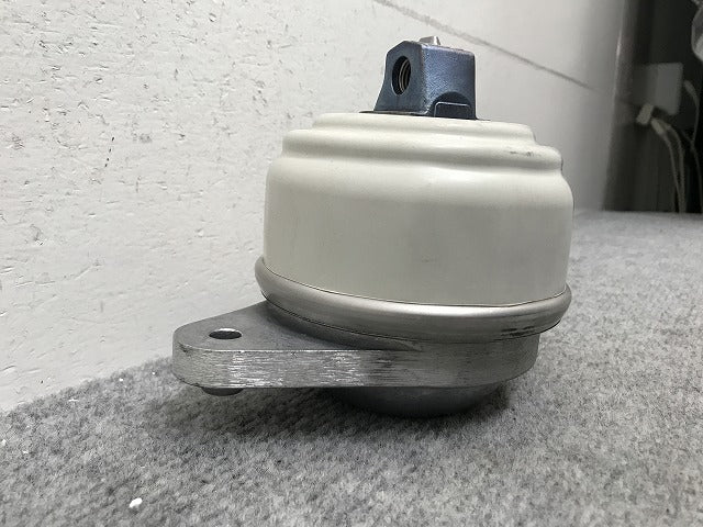 新品!Eクラス/CLSクラス W212/W218 純正 右 エンジンマウント 2122406217 メルセデスベンツ(134686)