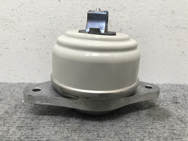 新品!Eクラス/CLSクラス W212/W218 純正 右 エンジンマウント 2122406217 メルセデスベンツ(134686)