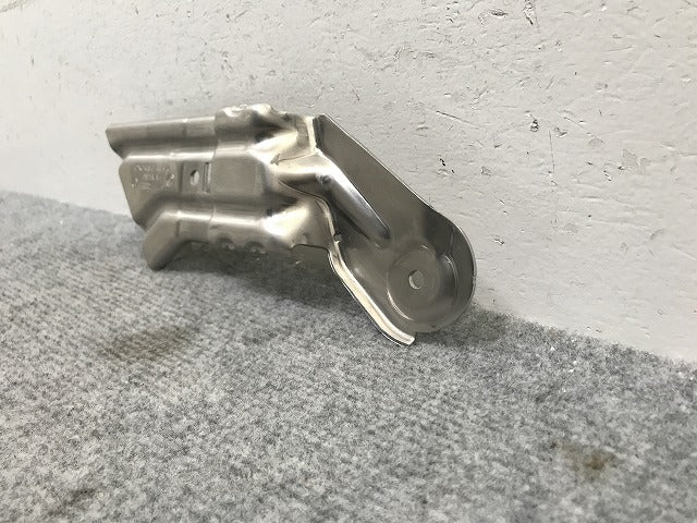 新品!5シリーズ E60 純正 右 フロントフェンダーライナーブラケット/ホイールブラケット 5171-7140964 51717140964 BMW(134689)