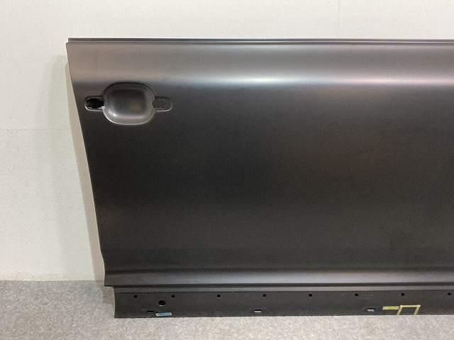 新品!トゥアレグ 7L系 純正 右 フロント ドア 0831112 7L0831056L 未塗装 フォルクスワーゲン(134731)