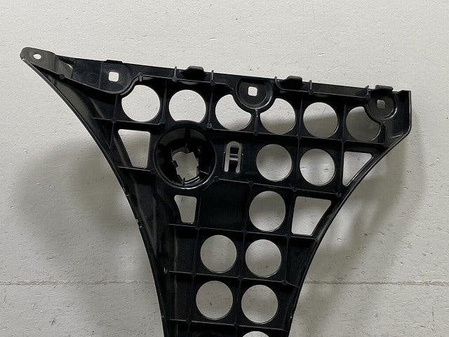新品!5シリーズ E60 純正 左 リア バンパーブラケット 5112 7 033 715 21 51127033715 BMW(134739)