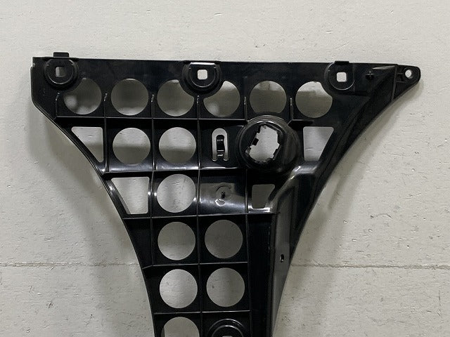 新品!5シリーズ E60 純正 左 リア バンパーブラケット 5112 7 033 715 21 51127033715 BMW(134739)