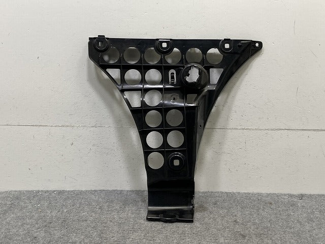 新品!5シリーズ E60 純正 左 リア バンパーブラケット 5112 7 033 715 21 51127033715 BMW(134740)