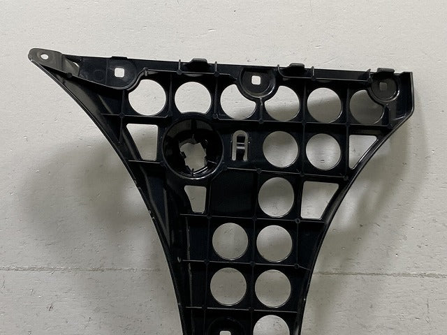 新品!5シリーズ E60 純正 左 リア バンパーブラケット 5112 7 033 715 21 51127033715 BMW(134741)