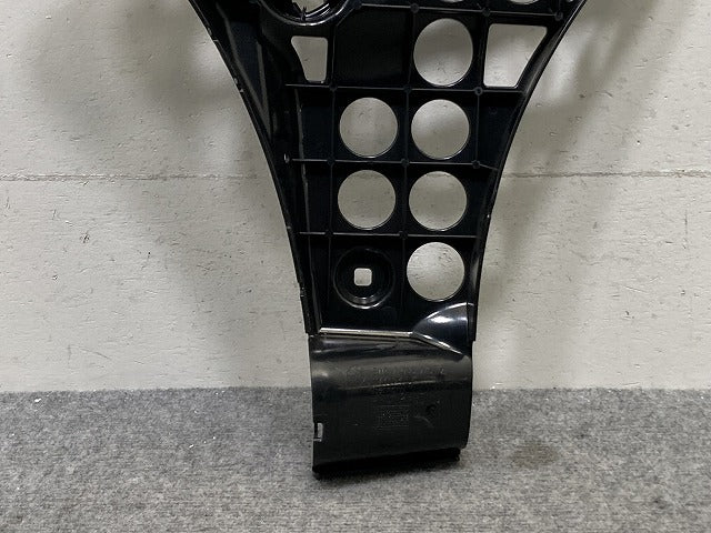 新品!5シリーズ E60 純正 左 リア バンパーブラケット 5112 7 033 715 21 51127033715 BMW(134741)