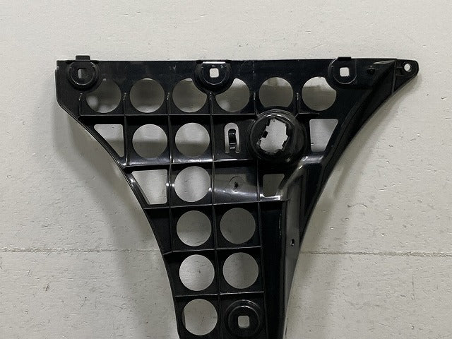 新品!5シリーズ E60 純正 左 リア バンパーブラケット 5112 7 033 715 21 51127033715 BMW(134741)