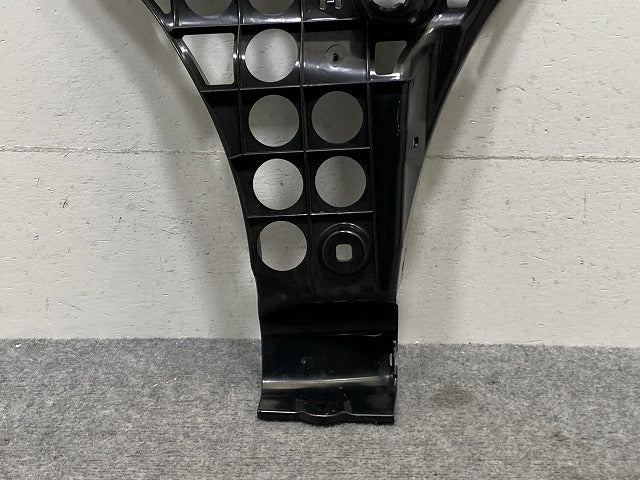 新品!5シリーズ E60 純正 左 リア バンパーブラケット 5112 7 033 715 21 51127033715 BMW(134741)