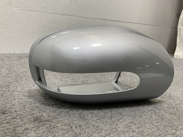 新品!Cクラス W203 純正 右 ドアミラーカバー 203 811 04 60 20381104609775 イリジウムシルバー 775 メルセデスベンツ(134742)