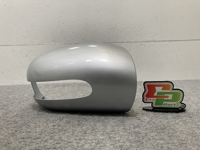 新品!Cクラス W203 純正 右 ドアミラーカバー 203 811 04 60 20381104609775 イリジウムシルバー 775 メルセデスベンツ(134743)