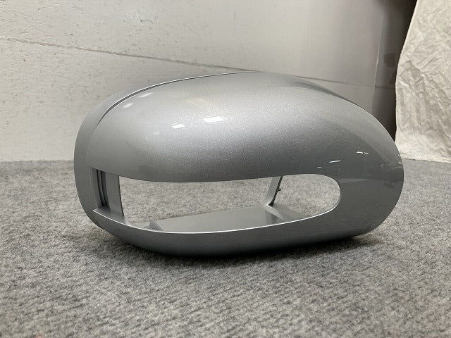 新品!Cクラス W203 純正 右 ドアミラーカバー 203 811 04 60 20381104609775 イリジウムシルバー 775 メルセデスベンツ(134743)