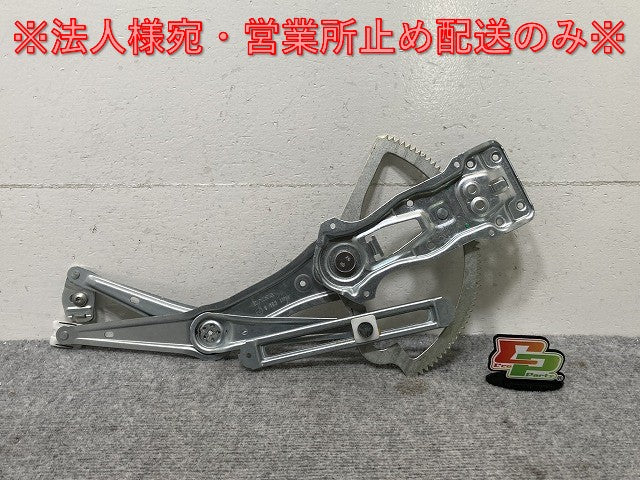 新品!Mクラス/ML W163 純正 左 フロントドア レギュレター/パワーウィンドウレギュレーター 1637201146 メルセデスベンツ(134750)