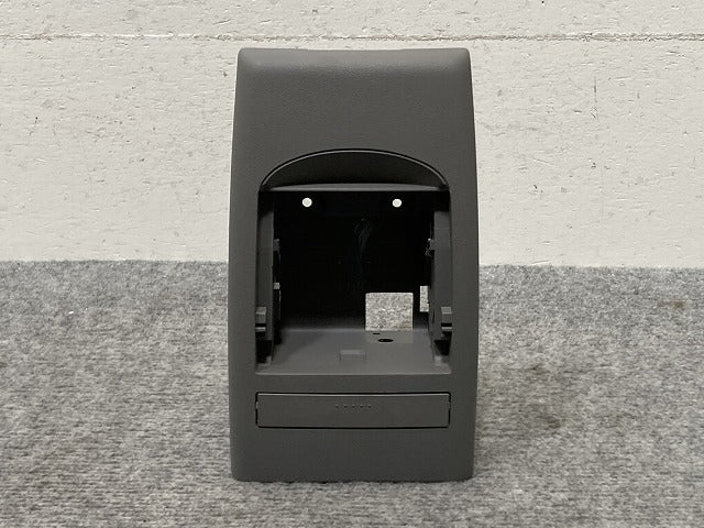 新品!ニュービートル 9C系 純正 後期  灰皿 シガー パネル/ドリンクホルダー/カップホルダー 1C0 863 617 G 1C0863617G3SG VW(134767)