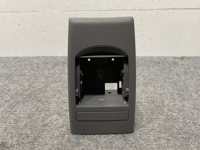 新品!ニュービートル 9C系 純正 後期  灰皿 シガー パネル/ドリンクホルダー/カップホルダー 1C0 863 617 G 1C0863617G3SG VW(134768)