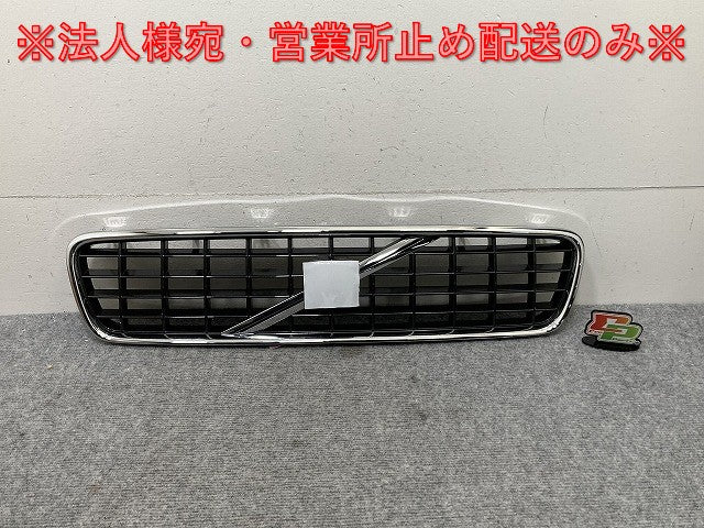 新品!V50 MB系/2004-2007 純正 フロント グリル/ラジエーターグリル 08620116 8620116 ボルボ(134789)