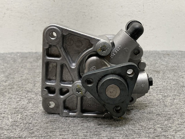 新品!3シリーズ E46 純正 パワーステアリングポンプ/パワステポンプ 2108409 32416760036 BMW(134791)