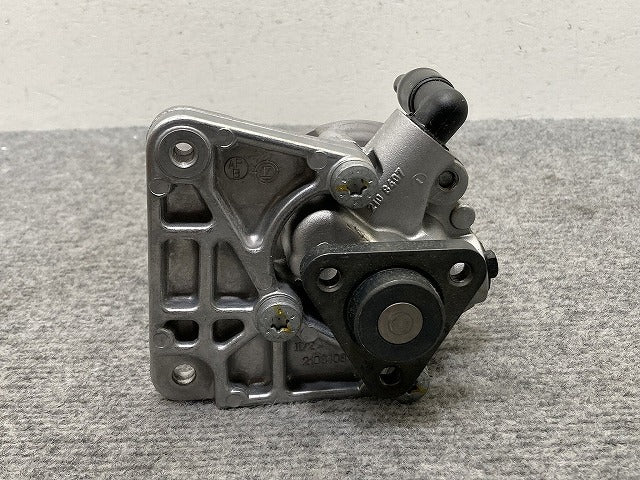 新品!3シリーズ E46 純正 パワーステアリングポンプ/パワステポンプ 2108409 32416760036 BMW(134792)