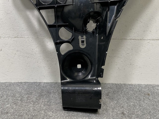 新品!5シリーズ E60 純正 右 リア バンパーブラケット 5112 7 033 716-23 51127033716 BMW(134794)