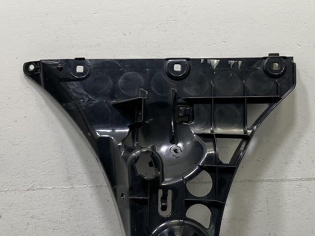 新品!5シリーズ E60 純正 右 リア バンパーブラケット 5112 7 033 716-23 51127033716 BMW(134794)