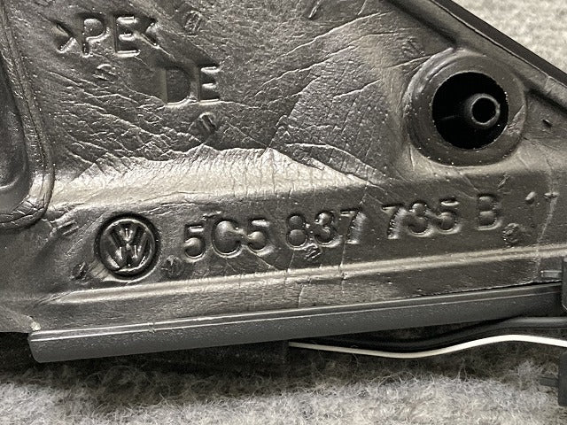 新品!ザ・ビートル 16系/2012-2016 純正 左 スピーカートリム/カバー 5C5 837 735 B 5C5837973F82V フォルクスワーゲン(134840)
