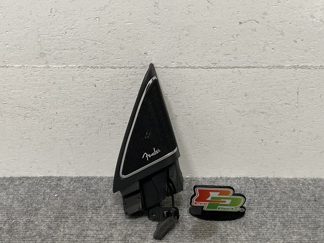 新品!ザ・ビートル 16系/2012-2016 純正 右 スピーカートリム/カバー 5C5 837 736 B 5C5837974F82V フォルクスワーゲン(134847)