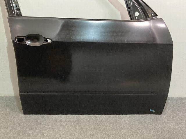 新品!X5 E70 純正 右 フロント ドア 41517211424 未塗装 BMW(134876)