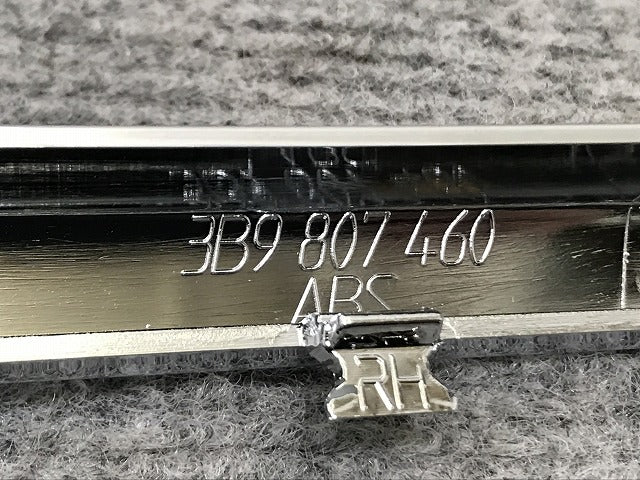 新品!パサート 3B/2001-2005 純正 右 リア バンパーメッキモール 3B9 807 460 3B98074602ZZ メッキ フォルクスワーゲン(134881)