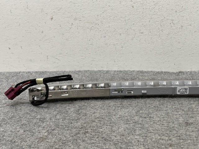新品!CLAクラス/Eクラス/CLSクラス C117/W213/C257 純正 ハイマウントストップランプ LED A099 906 72 00 0999064301 ベンツ(134896)