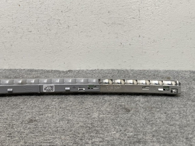 新品!CLAクラス/Eクラス/CLSクラス C117/W213/C257 純正 ハイマウントストップランプ LED A099 906 72 00 0999064301 ベンツ(134896)