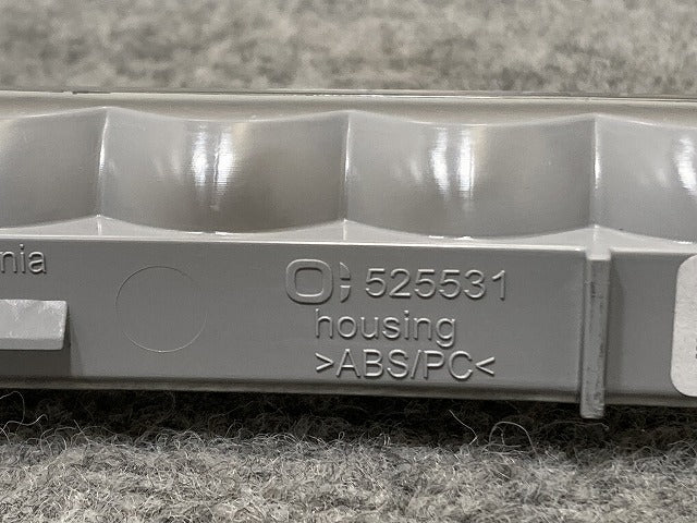 新品!CLAクラス/Eクラス/CLSクラス C117/W213/C257 純正 ハイマウントストップランプ LED A099 906 72 00 0999064301 ベンツ(134896)