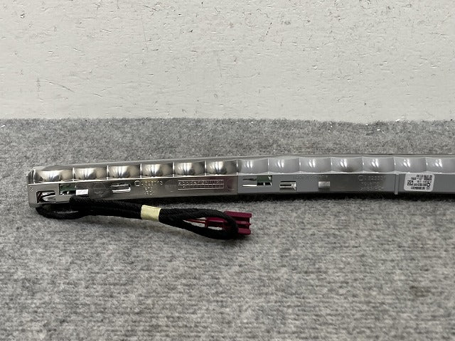 新品!CLAクラス/Eクラス/CLSクラス C117/W213/C257 純正 ハイマウントストップランプ LED A099 906 72 00 0999064301 ベンツ(134897)
