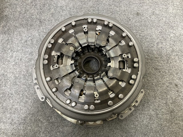 新品!Q7(7L) 4L系 純正 クラッチリペアキット/クラッチキット 0AM141017BP 0AM198142AG アウディ(134906)
