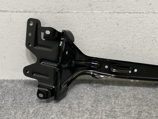 新品!トゥアレグ 7L系 純正 ラジエーターサポート/ブラケット 7L0.805.799 7L0805799D フォルクスワーゲン(134907)