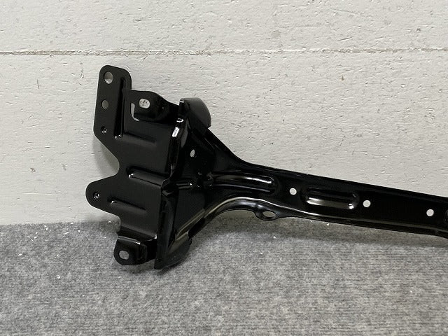 新品!トゥアレグ 7L系 純正 ラジエーターサポート/ブラケット 7L0.805.799 7L0805799D フォルクスワーゲン(134908)