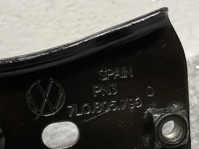 新品!トゥアレグ 7L系 純正 ラジエーターサポート/ブラケット 7L0.805.799 7L0805799D フォルクスワーゲン(134909)