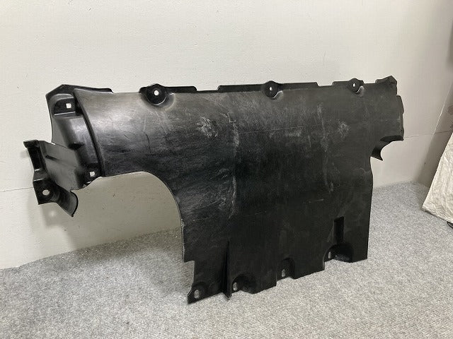 新品!トゥアレグ 7L系 純正 フロント エンジンアンダーカバー 7L0.825.285 7L0825285C フォルクスワーゲン(134910)