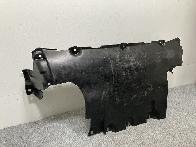 新品!トゥアレグ 7L系 純正 フロント エンジンアンダーカバー 7L0.825.285 7L0825285C フォルクスワーゲン(134913)