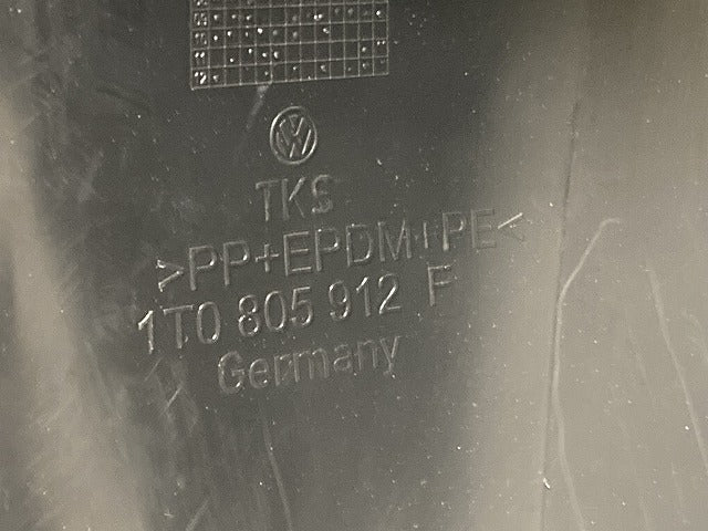 新品!トゥーラン 1T系 2004-2006 純正 右 フロント フェンダーライナー 1T0 805 912 F 1T0805912F フォルクスワーゲン(134918)