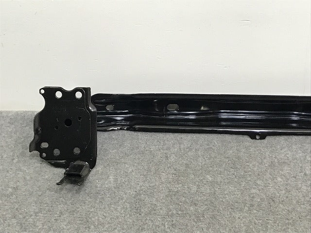 新品!トゥアレグ 7L系 純正 フロント バンパー ホースメント 7.L0.807.109.E 7L0807109E フォルクスワーゲン(134919)
