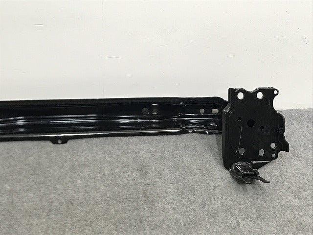 新品!トゥアレグ 7L系 純正 フロント バンパー ホースメント 7.L0.807.109.E 7L0807109E フォルクスワーゲン(134919)