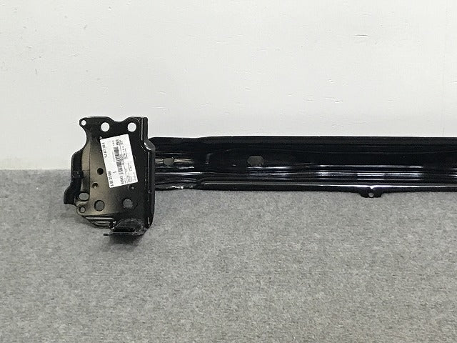 新品!トゥアレグ 7L系 純正 フロント バンパー ホースメント 7.L0.807.109.E 7L0807109E フォルクスワーゲン(134920)