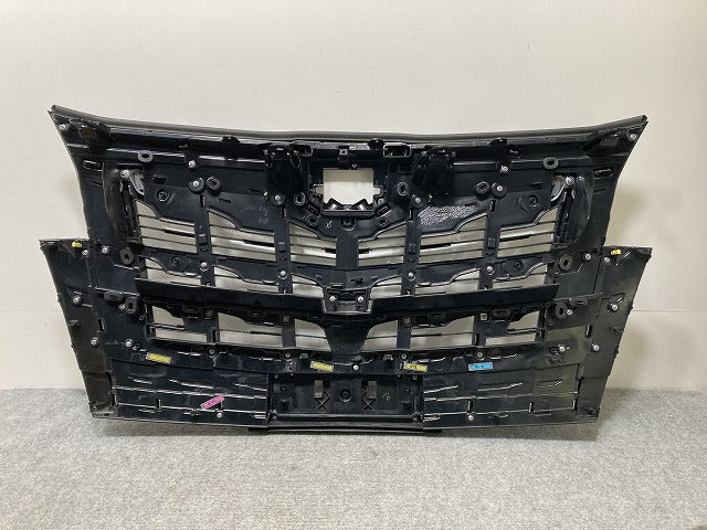 アルファード/S 30系/AGH30W/AGH35W/GGH30W/GGH35W 純正 後期 フロント グリル/ラジエーターグリル 53101-58360 ガンメタ トヨタ(134960)