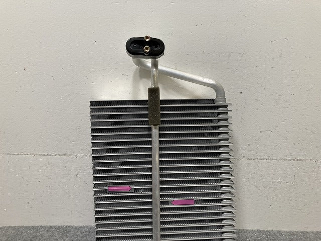 新品!Eクラス W210/1995-2002 社外 エアコン エバポレーター 2108300958 メルセデスベンツ(134970)